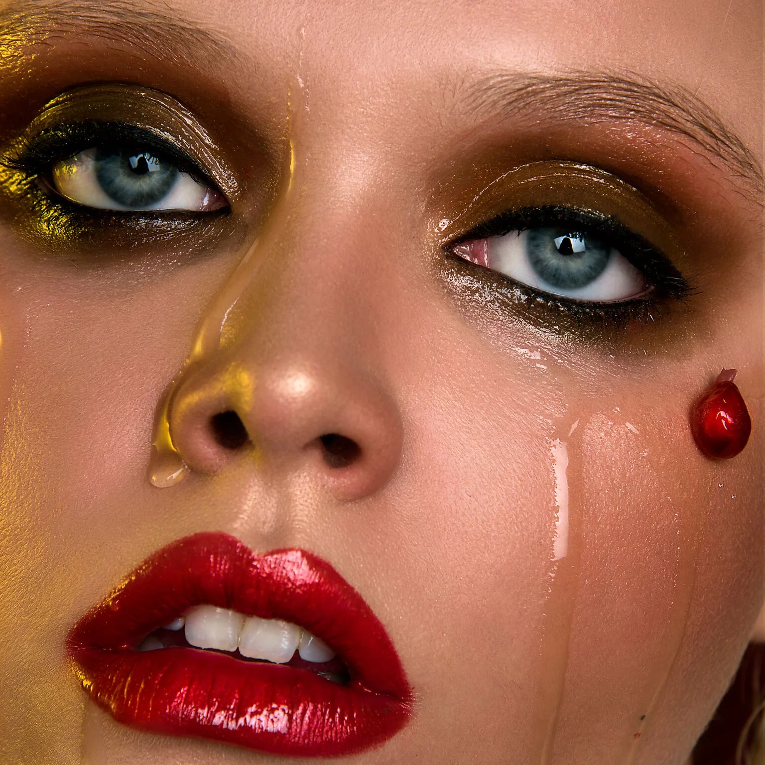 Honey and Fruit Beauty Photoshoot Beauty Photography Los Angeles Hollywood Photogrpaher Vico Velez