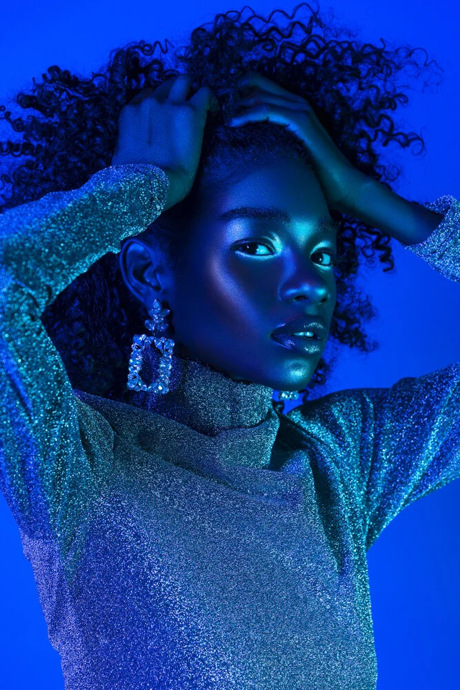 DSCMoody Lighting Blue Gel Fashion Photography by Vico Velez Sparkles Glitter Glamour Hollywood Los Angeles Sparkles Gels_2551_1.jpg