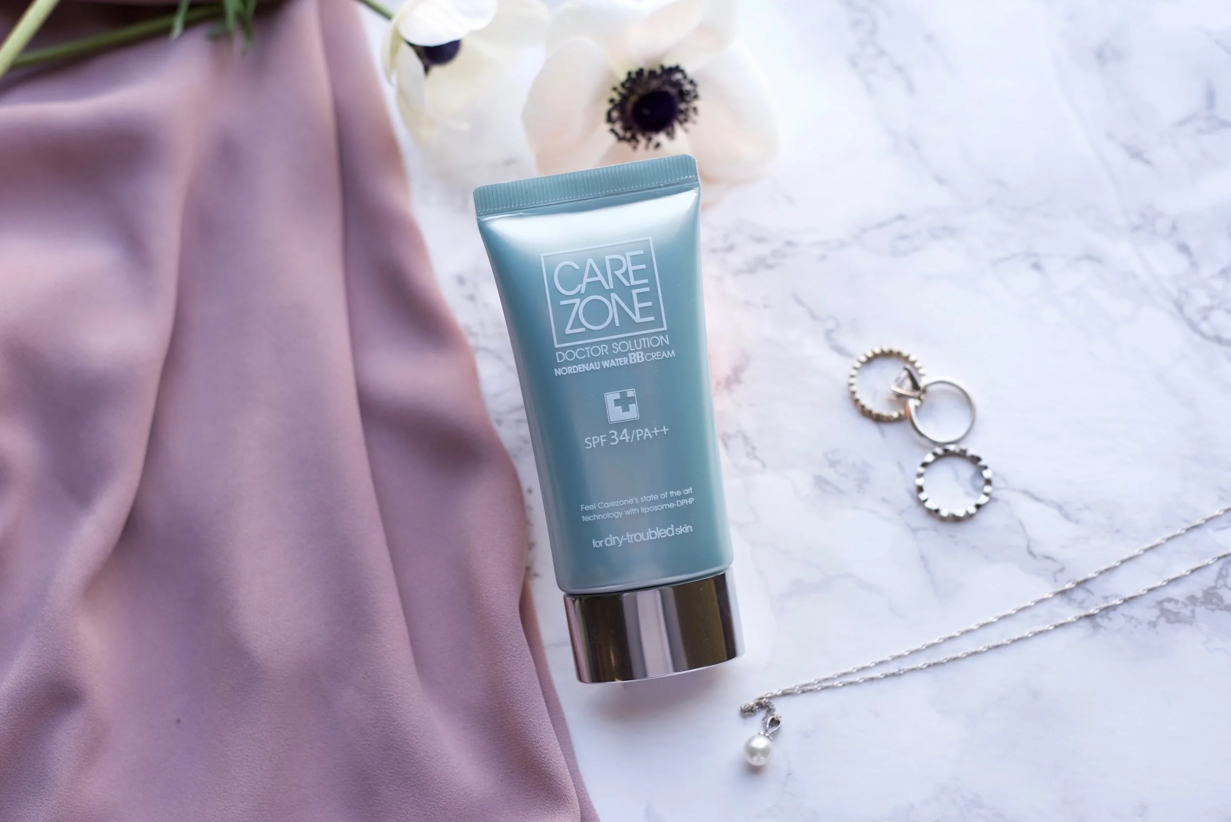 Carezone-BB-Cream-Review_DSC_1174.jpg