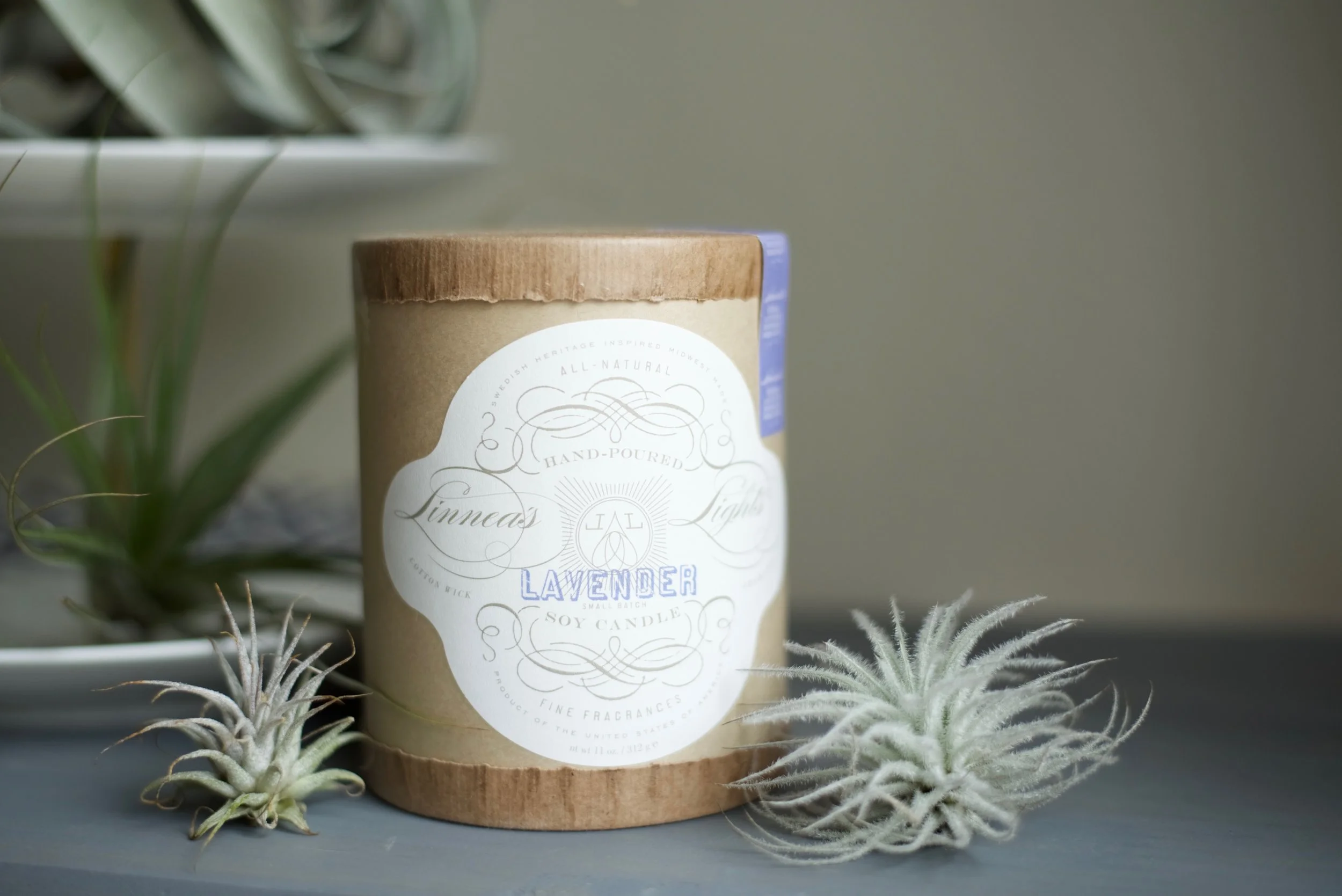 Linnea-Lavender-Soy-Candle-Review_DSC_0759.jpg