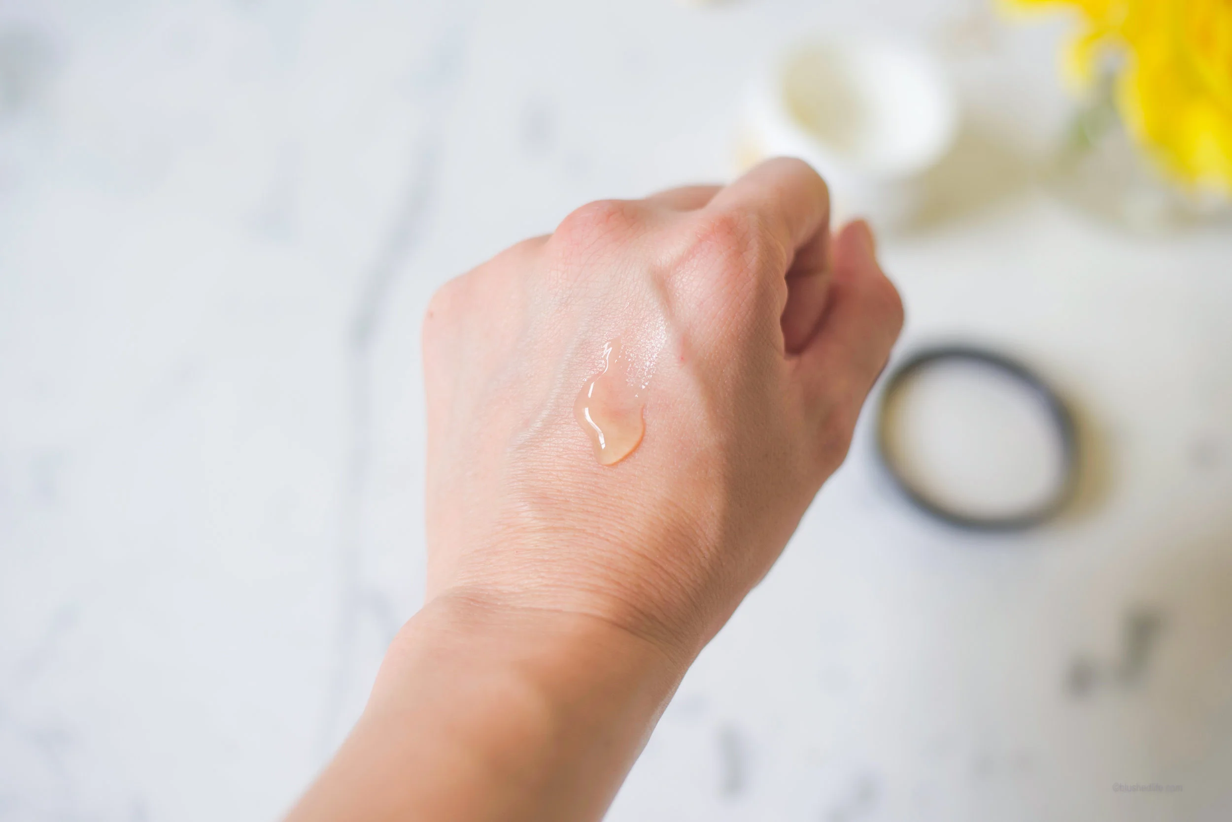 COSRX ultimate moisturizing honey overnight mask review_DSC_4877-2.jpg