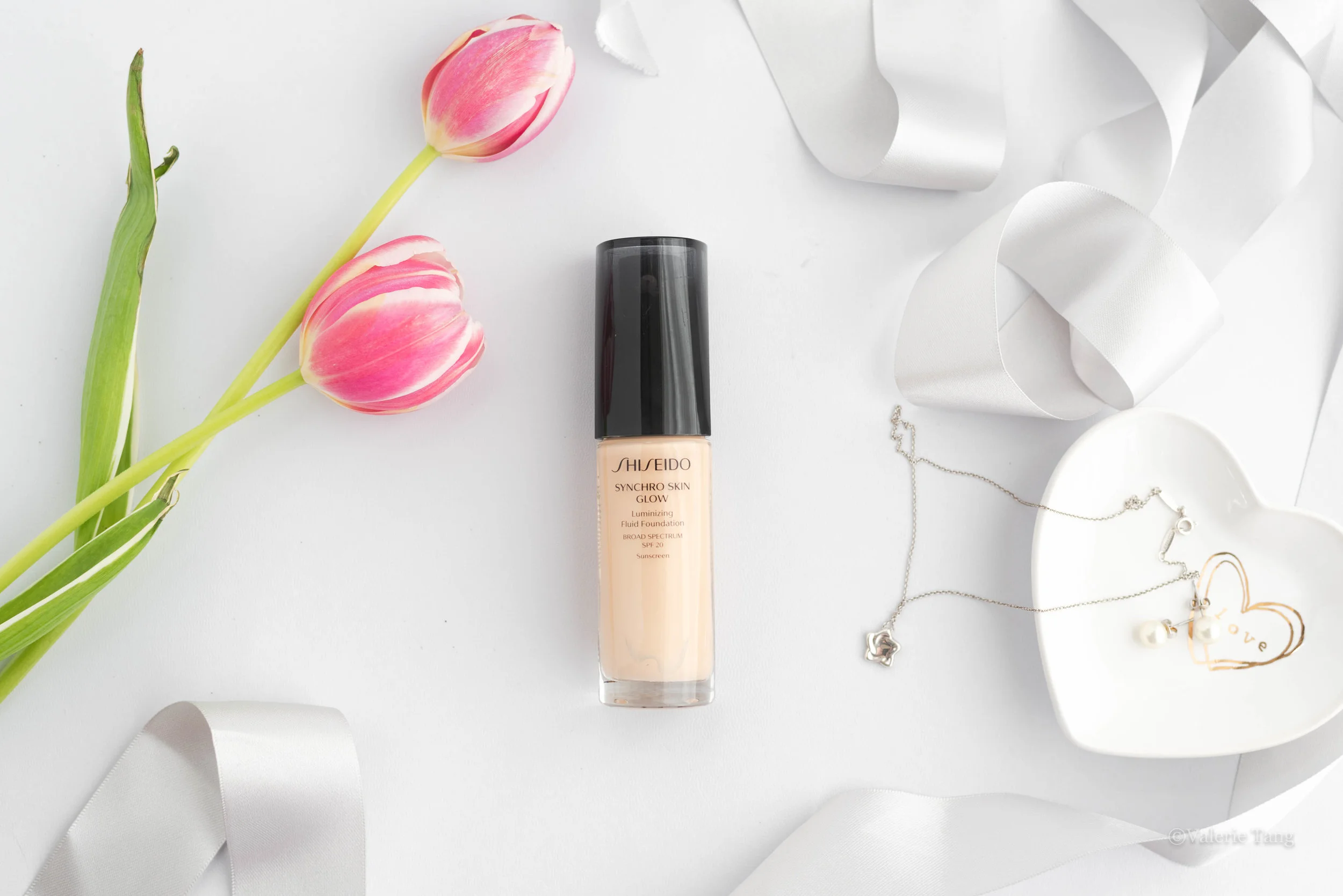 Shiseido Synchro Skin Glow Купить