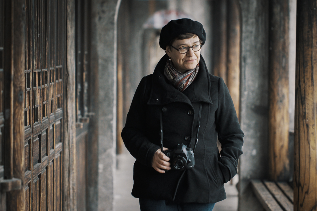 Cindy strolling through the walkways of Tangqi, Zheijiang province, CHINA