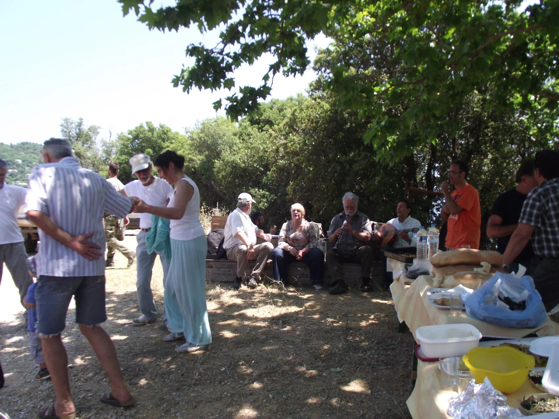 θεατρικό ηλιοστάσιο