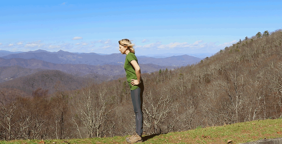 Step-by-Step-10-Min-Yoga-for-Hiking-Shoulder-Stretch.gif