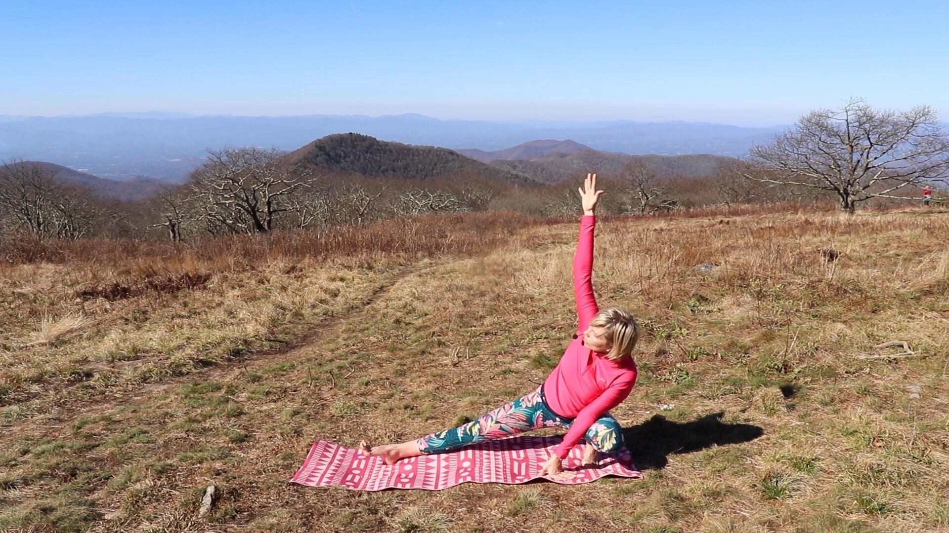 How-To-Do-Moon-Salutations-Yoga-Step-7.jpeg