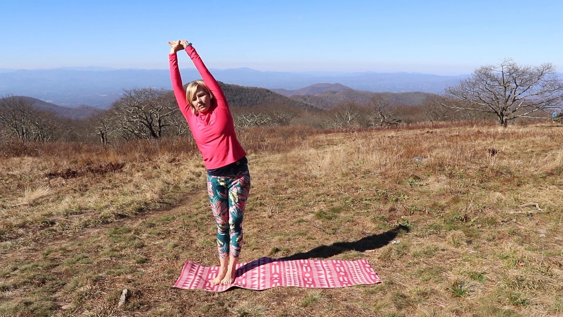 How-To-Do-Moon-Salutations-Yoga-Step-26.jpeg