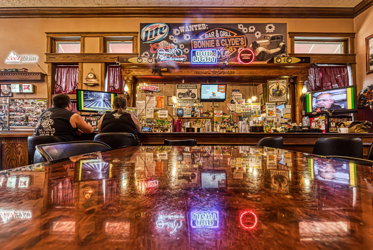 Bonnie and Cyldes tracy mn-2.jpg