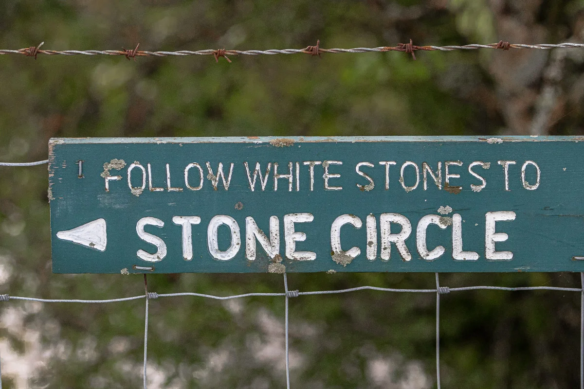 sign-1050.jpg