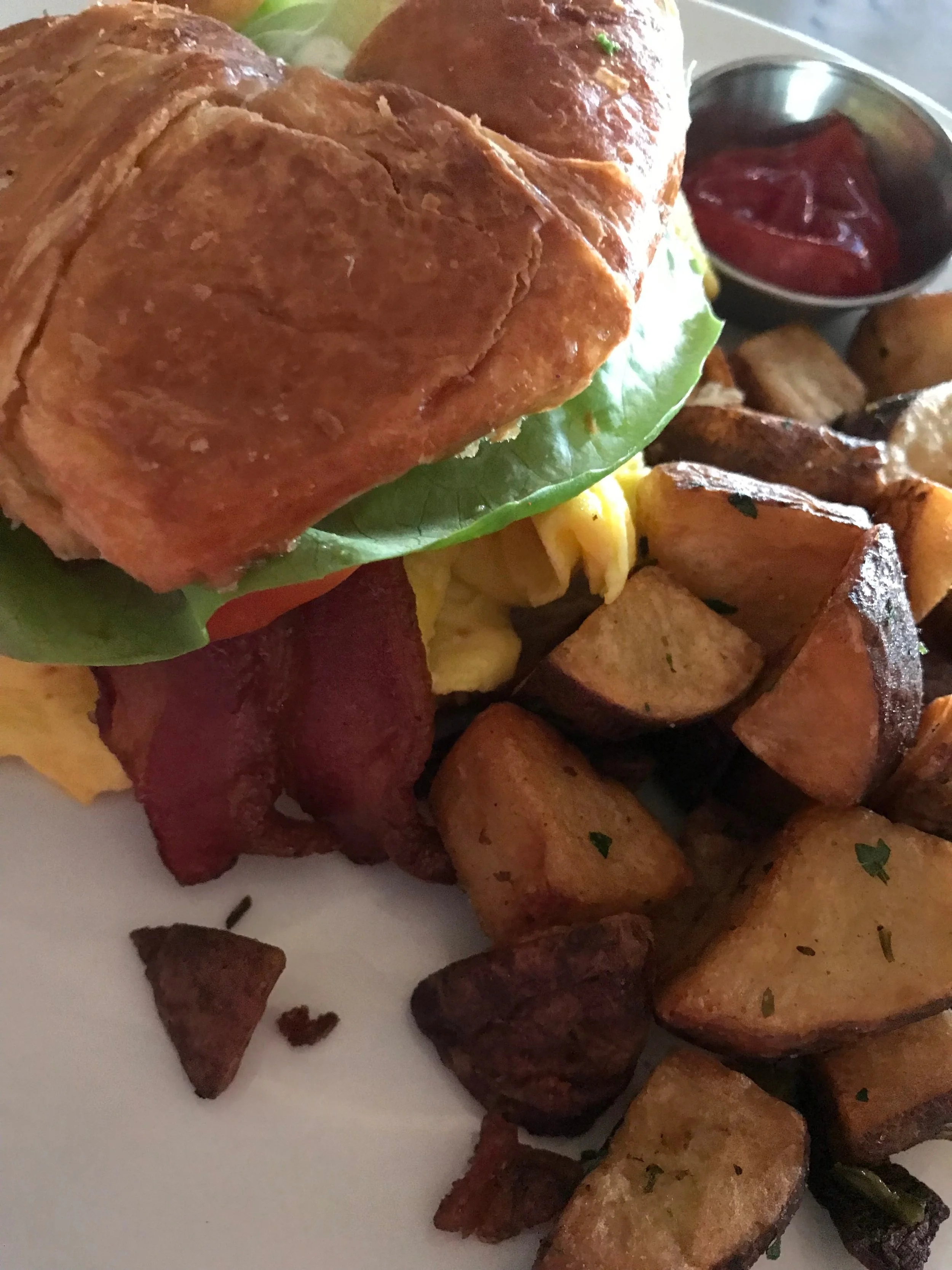 TASTE MELROSE - BREAKFAST CROISSANT SANDWICH
