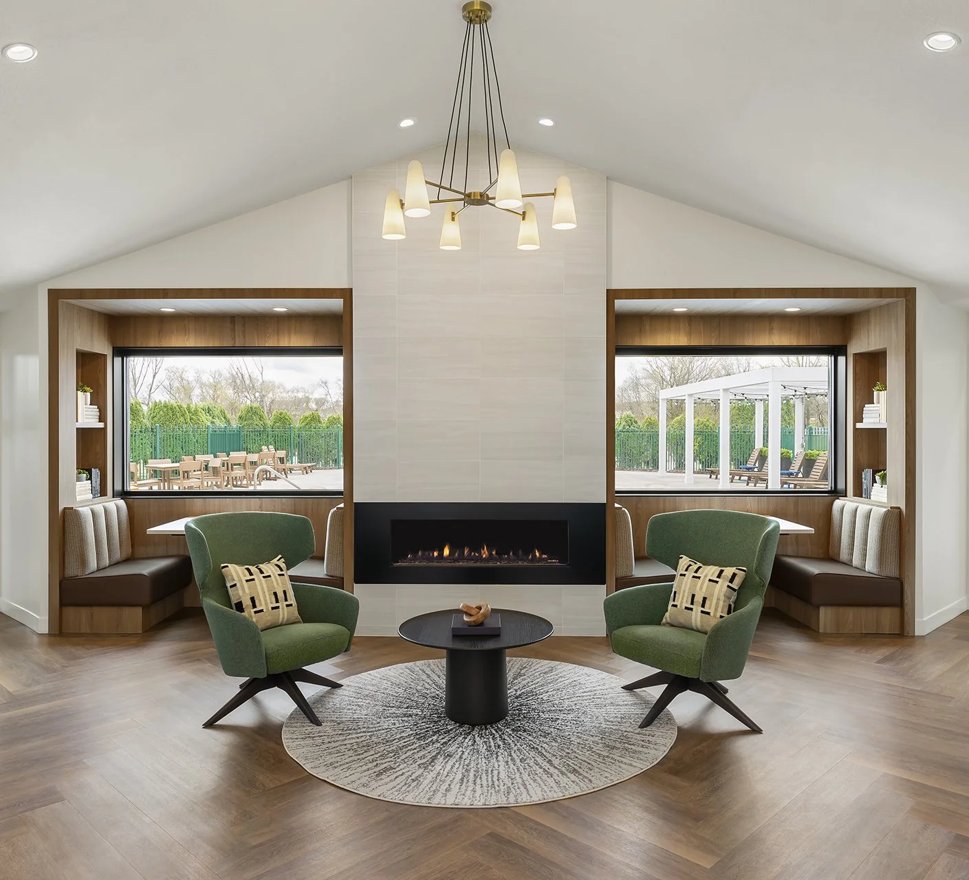 Seating_Fireplace_2024_04_17_website.jpg