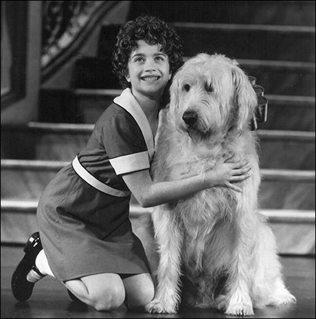 Joanna Pacitti in "Annie", 1997