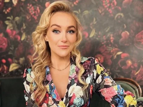 ARCHITECTURAL DIGEST: Betsy Wolfe’s DIY Feather Lamp Completes Her Romantic Dressing Room