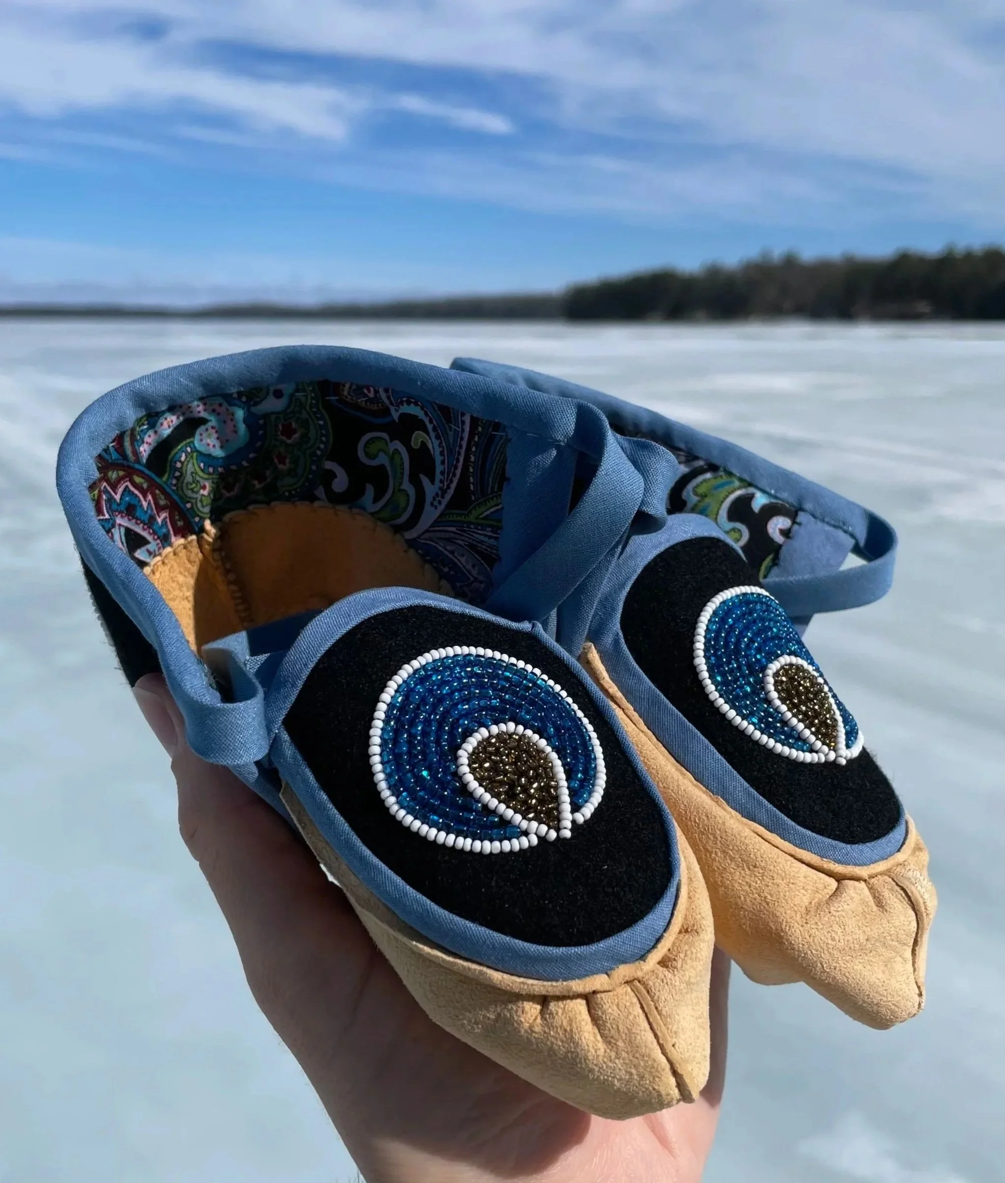 Dull Gold & Tarnished Blue Child Moccasins