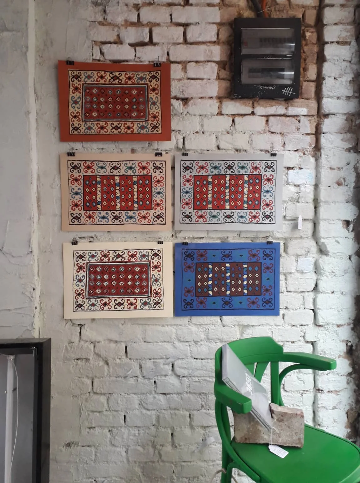   Bosanski ćilim, grafika, sito štampa / 2017    Photo credit   Galerija savremene umjetnosti Brodac Contemporary art gallery Brodac     