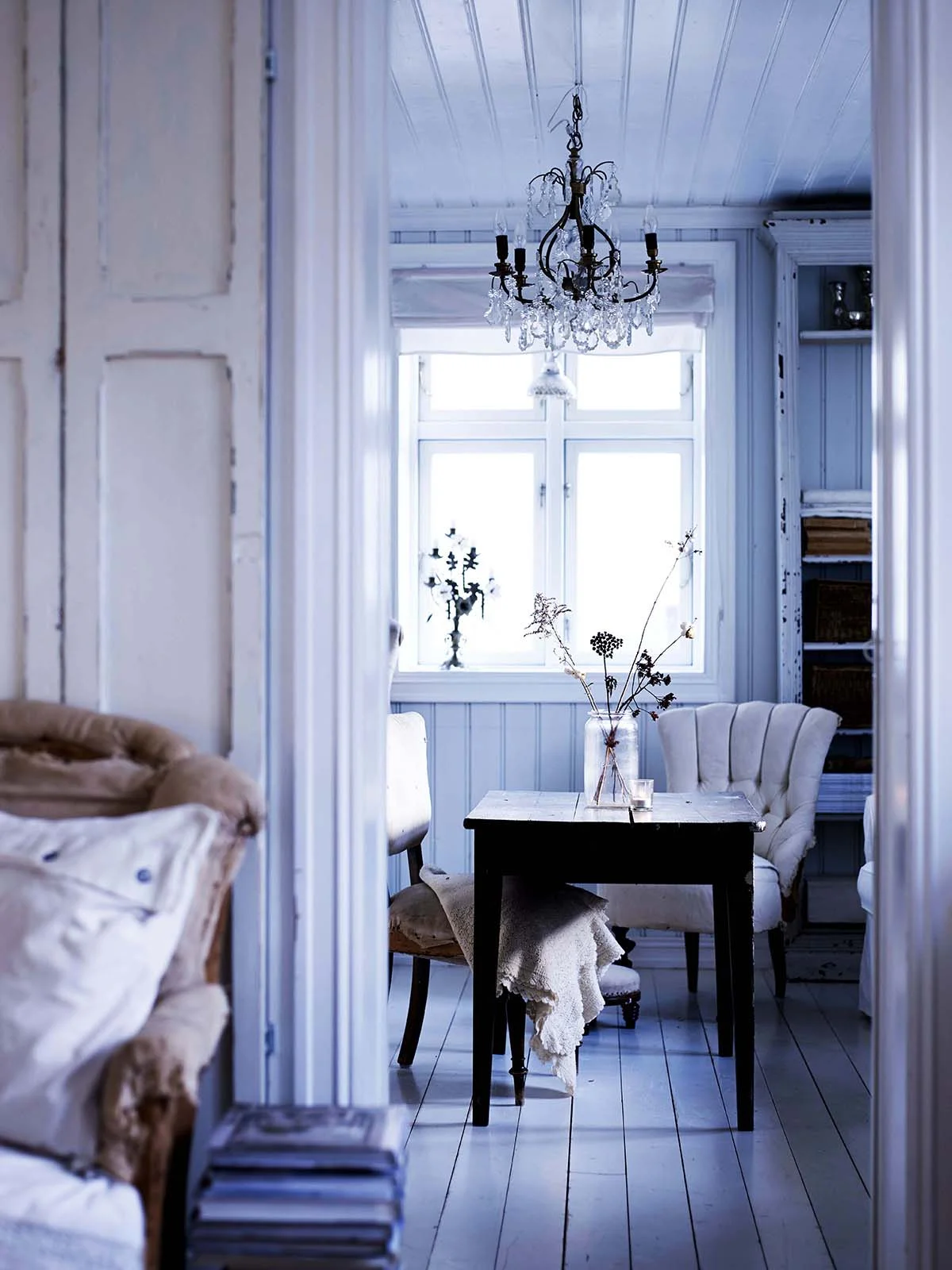 PollysTearoom_178882394.jpg