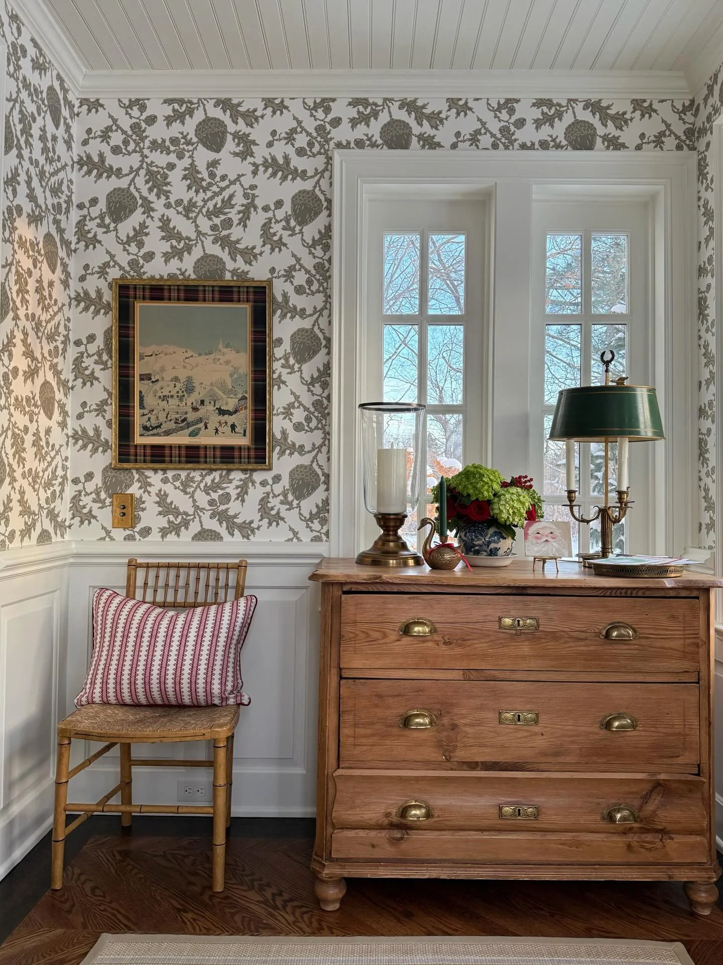 &ldquo;Baby, it&rsquo;s cold outside.&rdquo;🥶
We woke up to &ndash;6 degrees this morning! Brrrr! 

The front entry at Little Oak is always changing&mdash;from the art on the walls to the little treasures on the table and whatever flowers I gather f