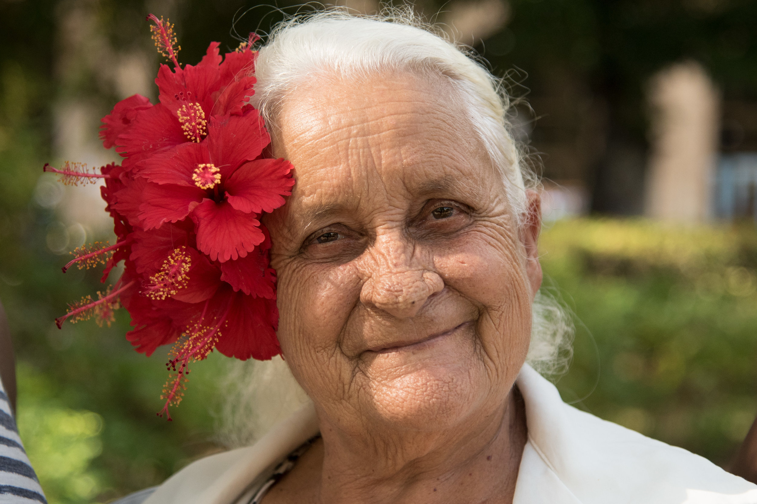 DiasporaES.Pictures.2016 June Program.Lady with Red Flower.MIX_0532.jpg