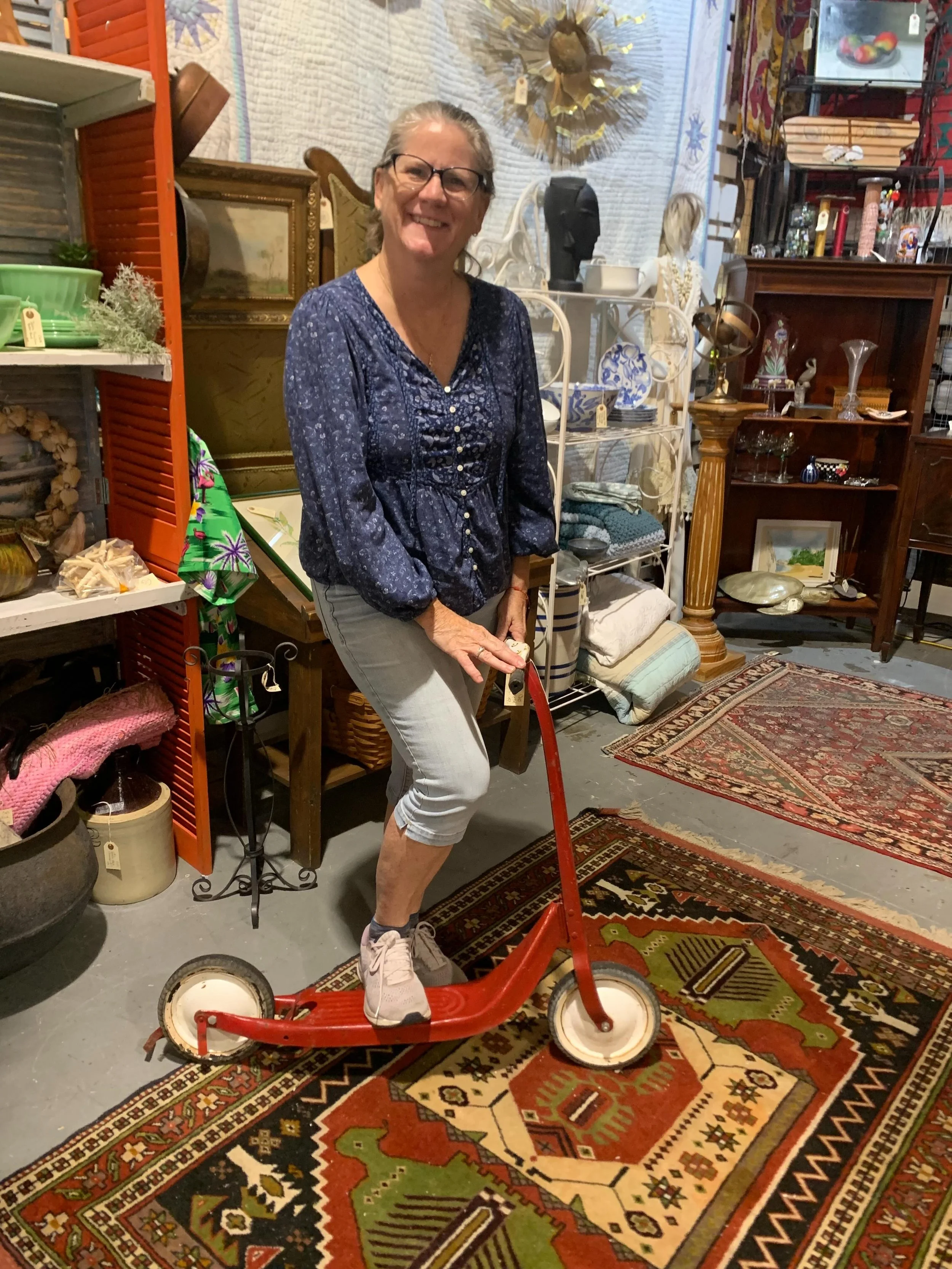 Found the scooter 🛴 I got for my 7th birthday! Missing the streamers and seems smaller than I remember 😅