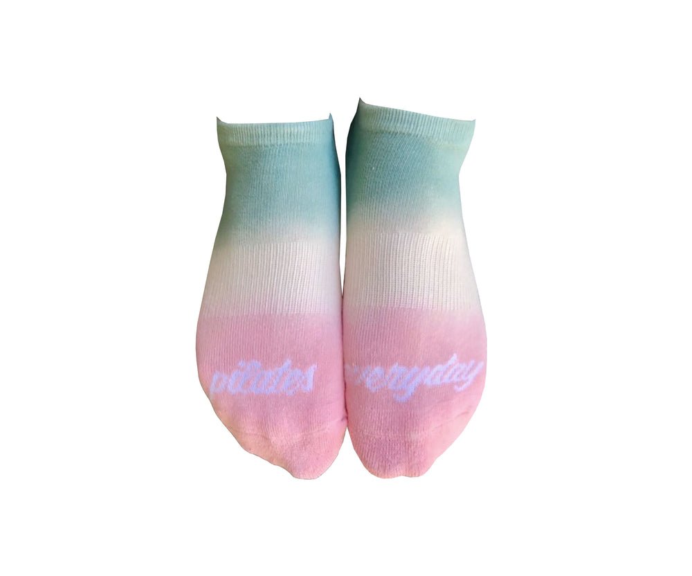 Move Active Pilates Grip socks — Melbourne Pregnancy & Pelvic Floor Physio