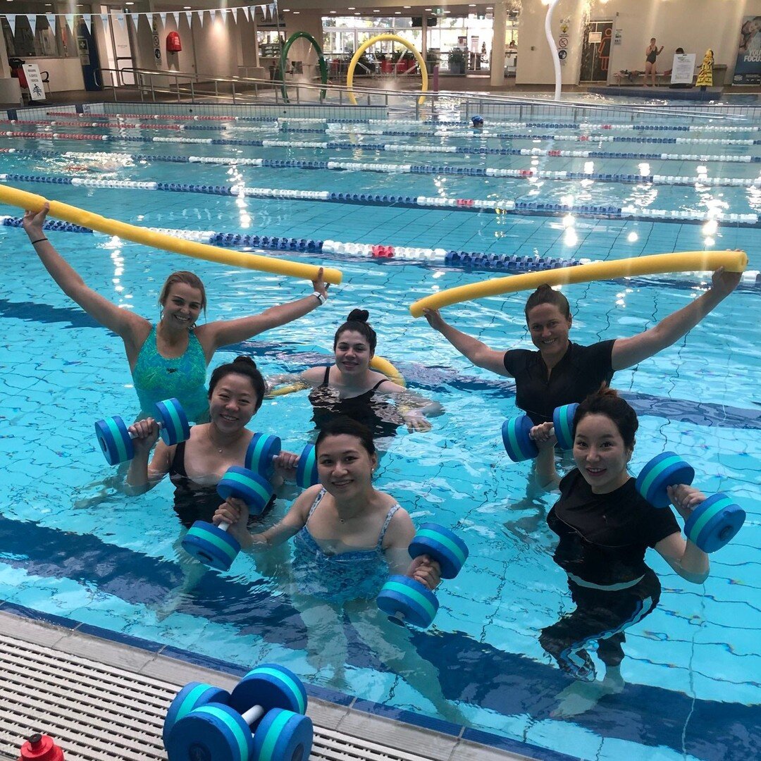 A Q U A is still on during winter!! 🥳🥳

@zali.rayment.physio &amp; @julietran.physio are hosting aquatic sessions at Elite Swimming Essendon on Wednesday nights at 6:30pm!

The temperature of the water is ~32 degrees which is beneficial and safe fo