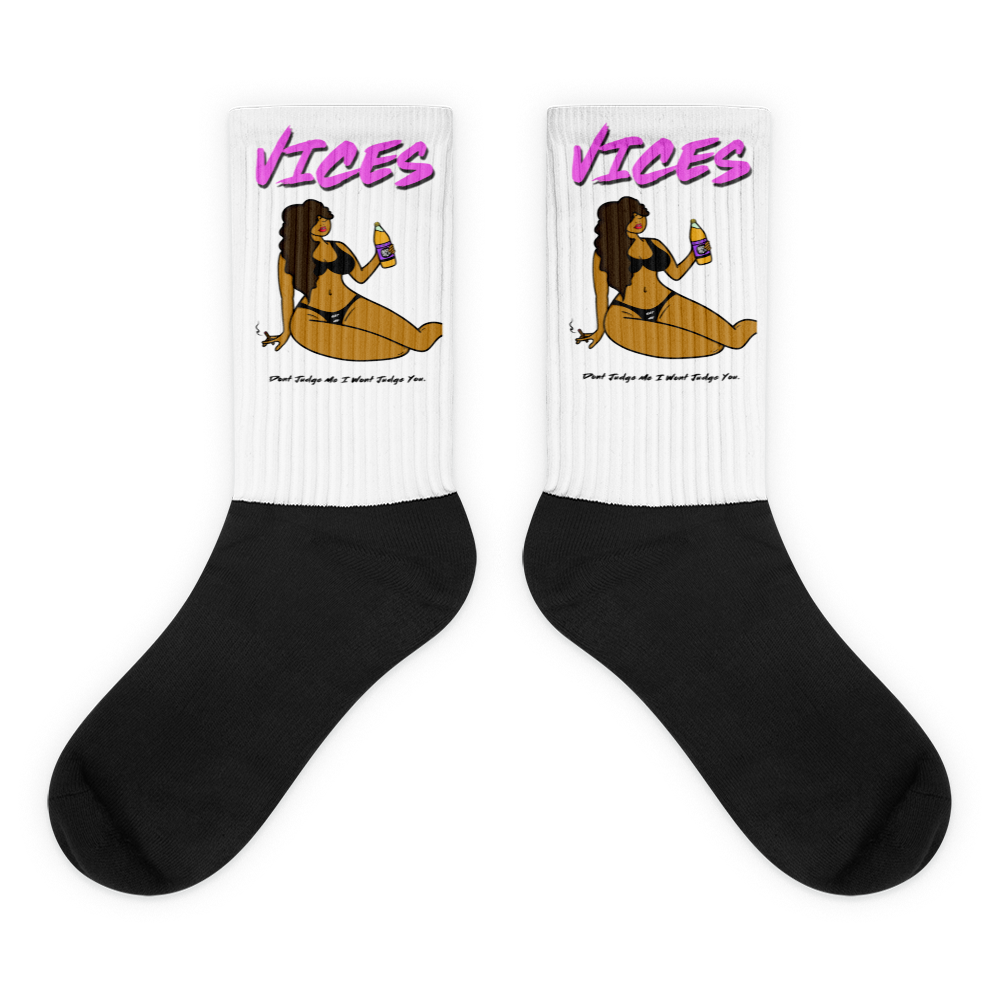 VicesGirl_mockup_Flat-Mockup.png