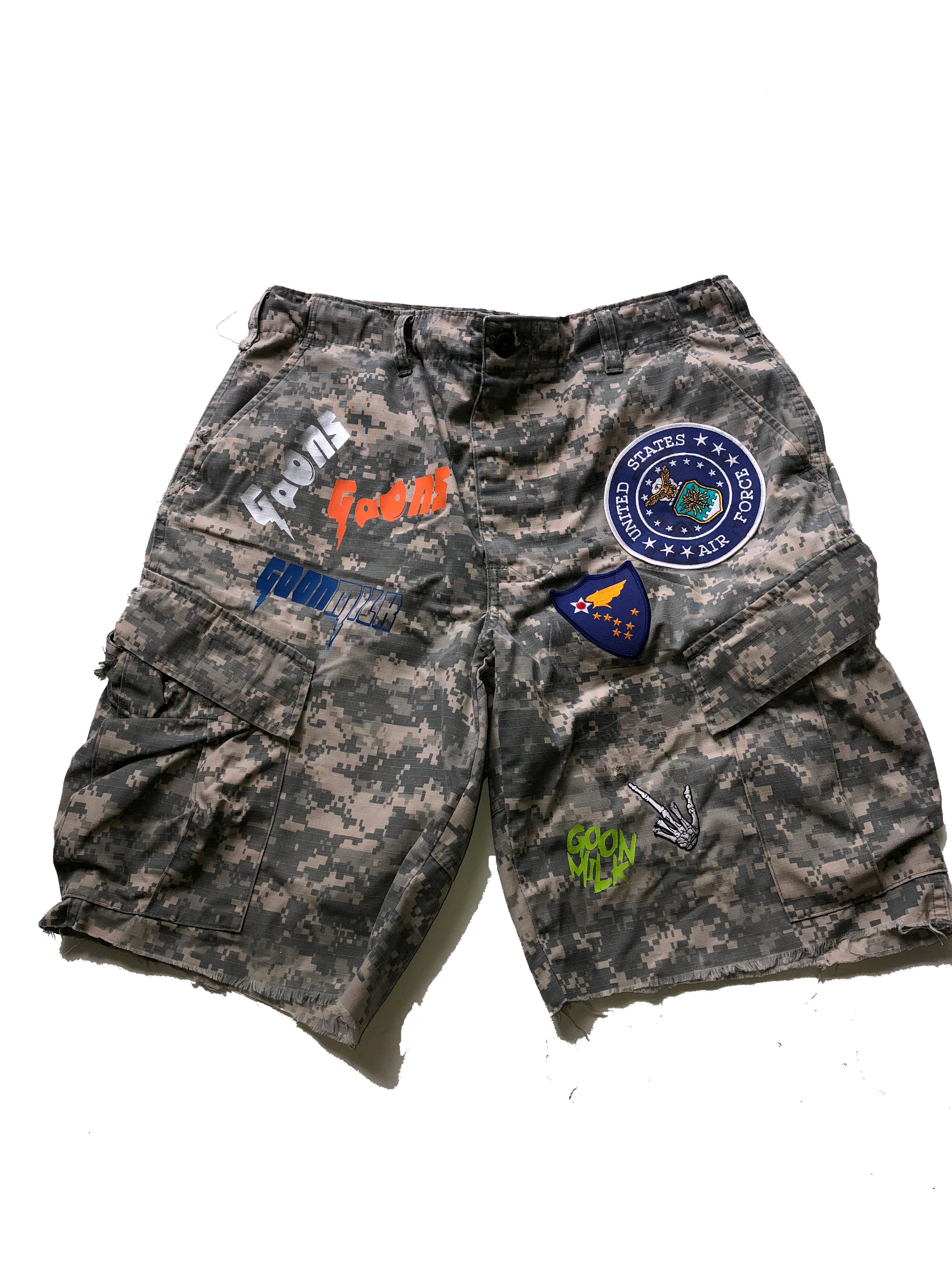 DigiCamoShortsFront.jpg