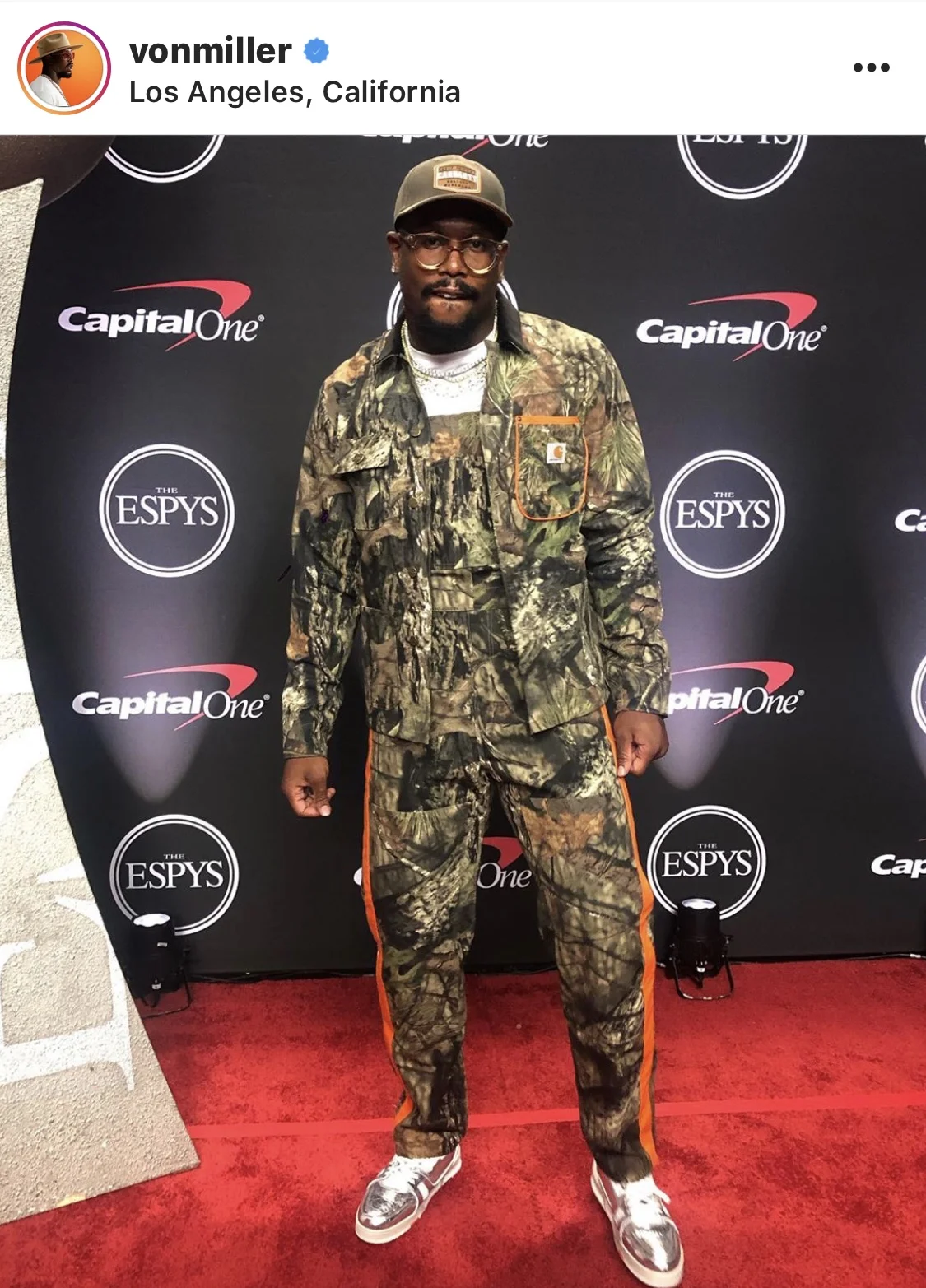 Real Tree Camo fits will always be fire to me when pulled off correctly, and with the Louis Sneakers Von Miller killed it.