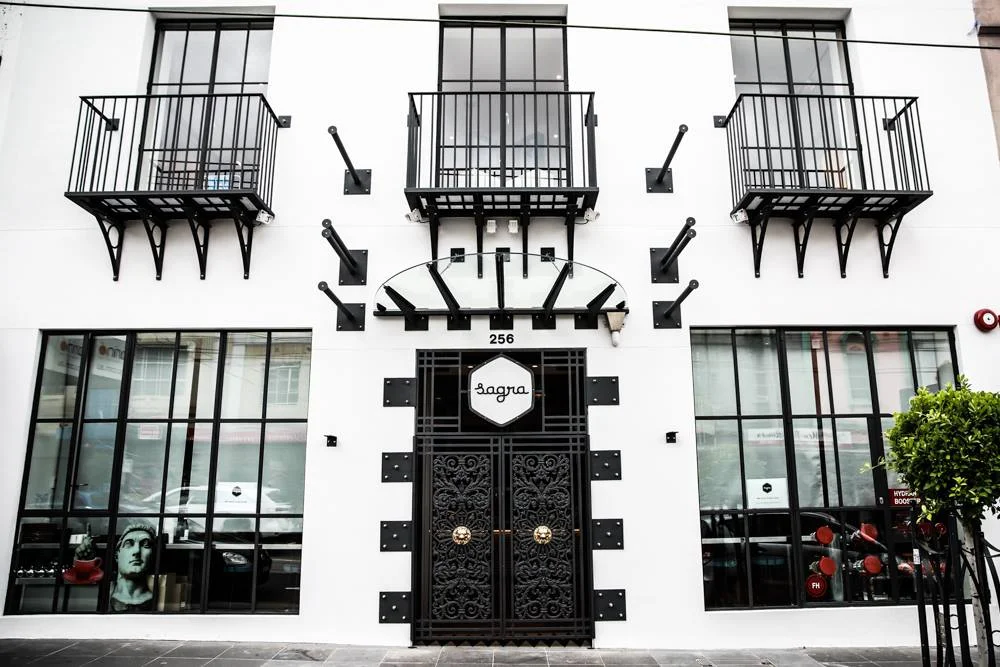 7000 256 Glenferrie Roadsagraentrance.jpg