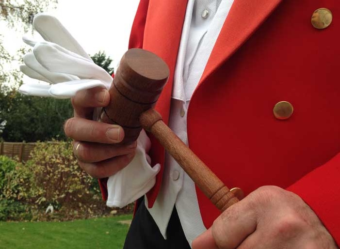 gloves gavel oval.gif