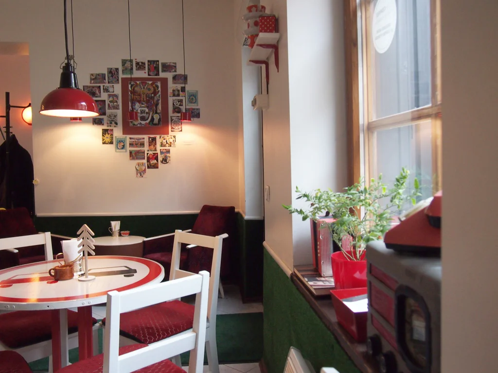 cafe.jpg