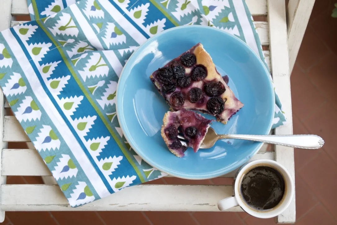 grape bread with coffee.jpg