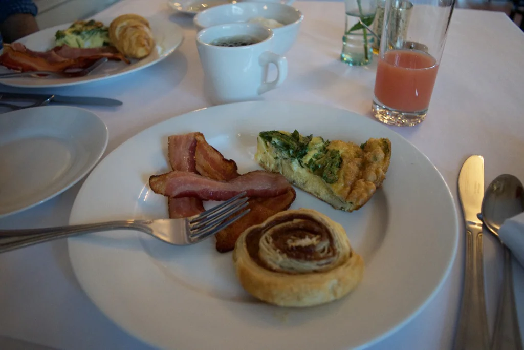 breakfast.jpg