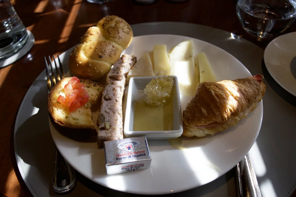 cafe3.jpg