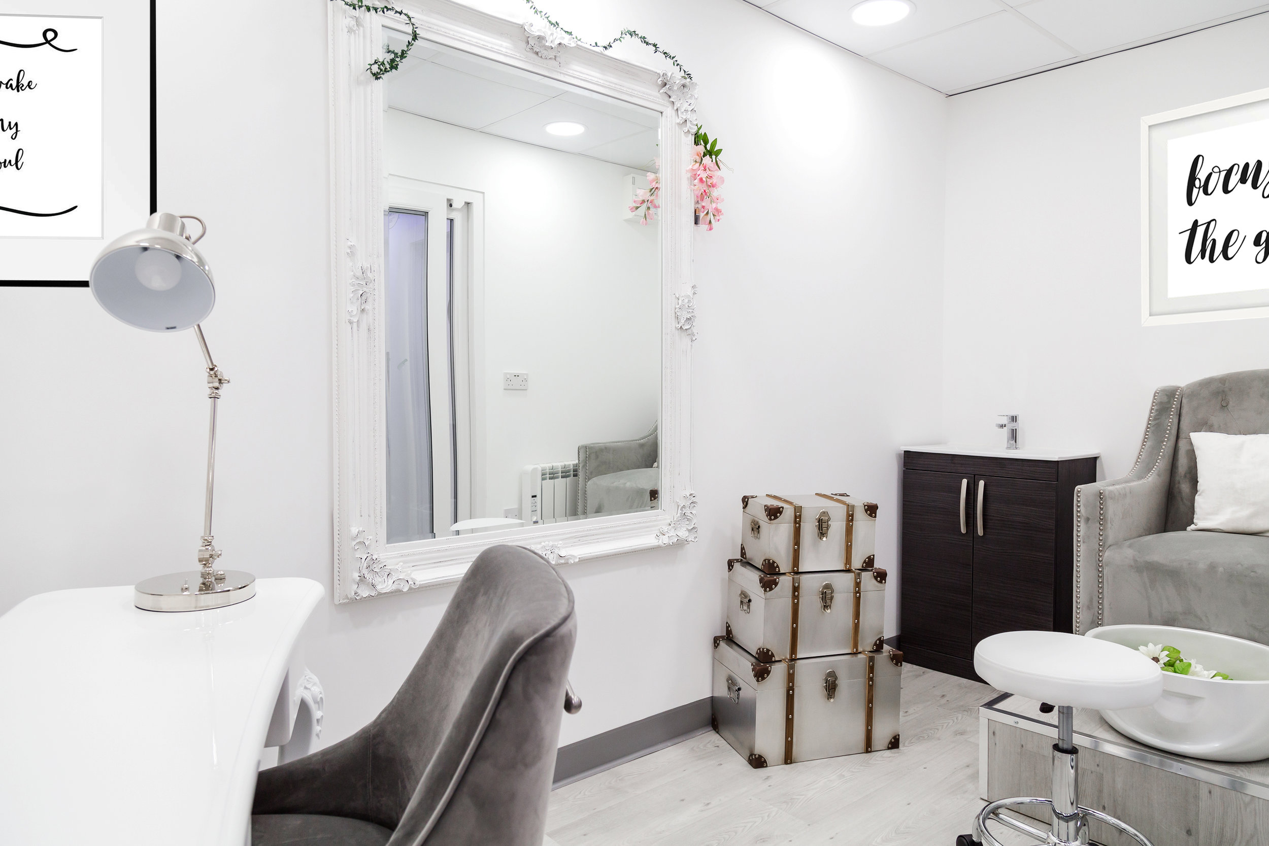 Salon Studios - How To Start Your Hair or Beauty Salon | Stress Free