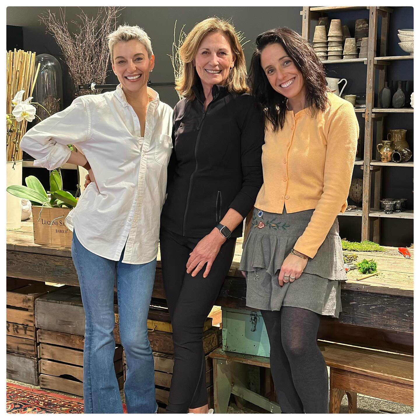 we spent this International Women&rsquo;s Day with our mentor, Kathy of Seasons 440 &hellip; an orchid styling goddess. we learned so much from Kathy as she taught us her tips and shared insights to her arranging style. so grateful for the support, a