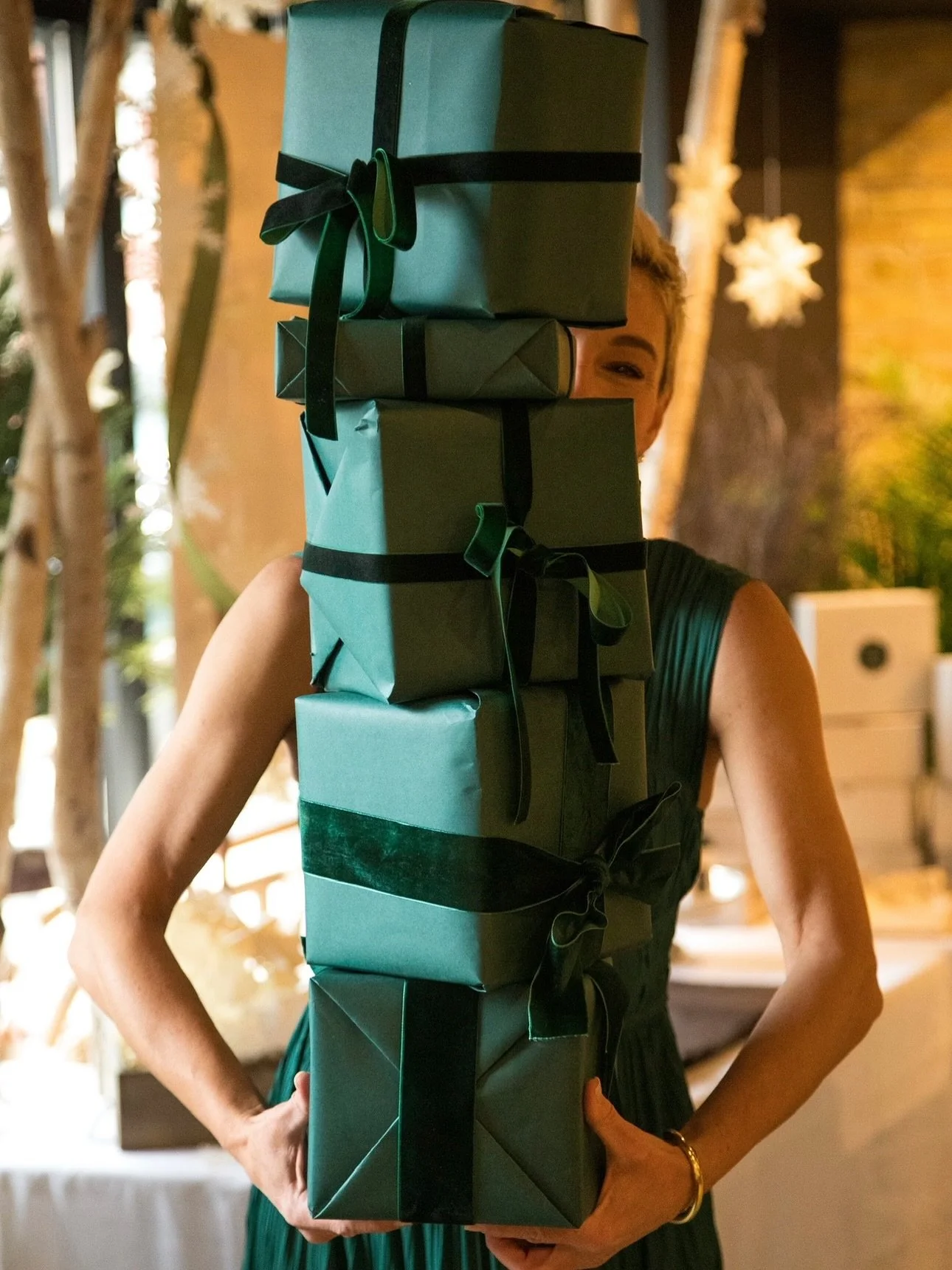 Holiday Market is coming!! 

November 29-30
10-4 
Atelier by elliestyled 
1900 Sheridan Road 
Highland Park 

we have an incredible line of of vendors, makers, artisans popping up at Atelier to share gifts, decor, jewelry, self care, vintage, sweets 