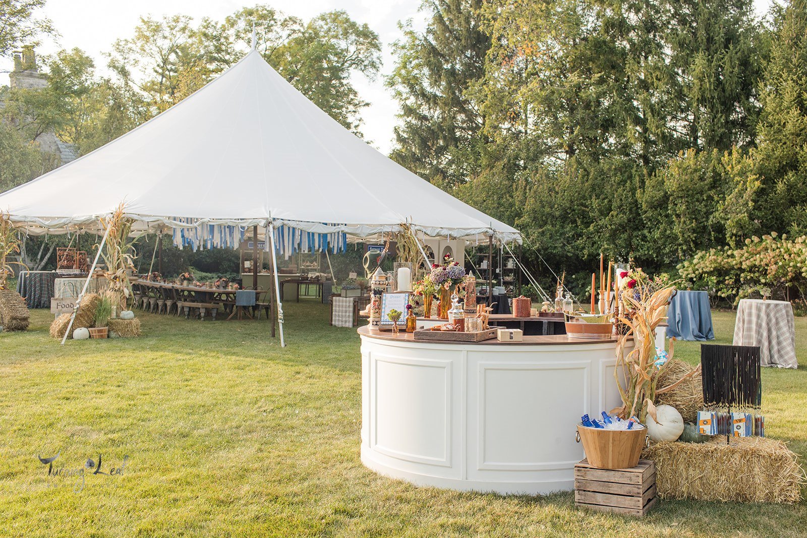 the round bar: one of our most popular rentals