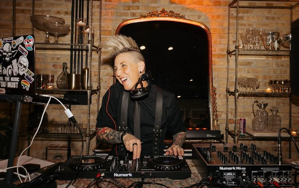 &ldquo;music is healing. music holds things together. ~prince&rdquo;

my dear friend and incredibly talented @djversage held the night together like glue with their impeccably curated set list. Alex had a tough job, Trip&rsquo;s taste in music spanne