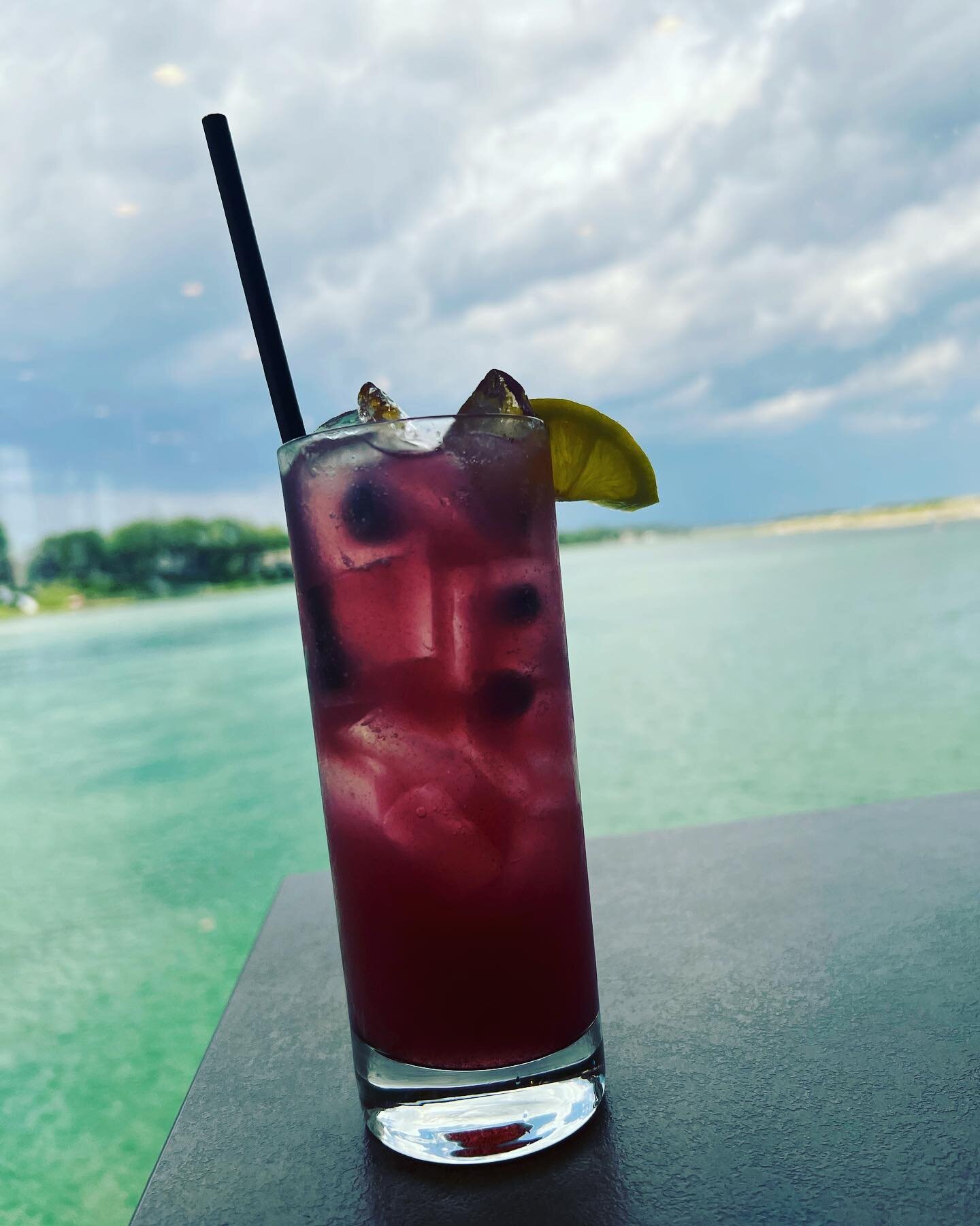 The clouds may be rolling in for a quick thunderstorm, but we&rsquo;re open! Come off the beach and enjoy lunch and a blueberry lemon smash!!!