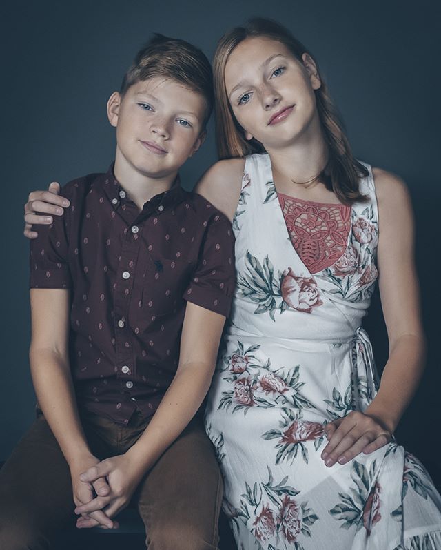 Love, love! I love a timeless sibling photo. When doing sibling posing, it's always key to show the relationship between them. &nbsp;#annearcherphotography #magazineportraits #portrait