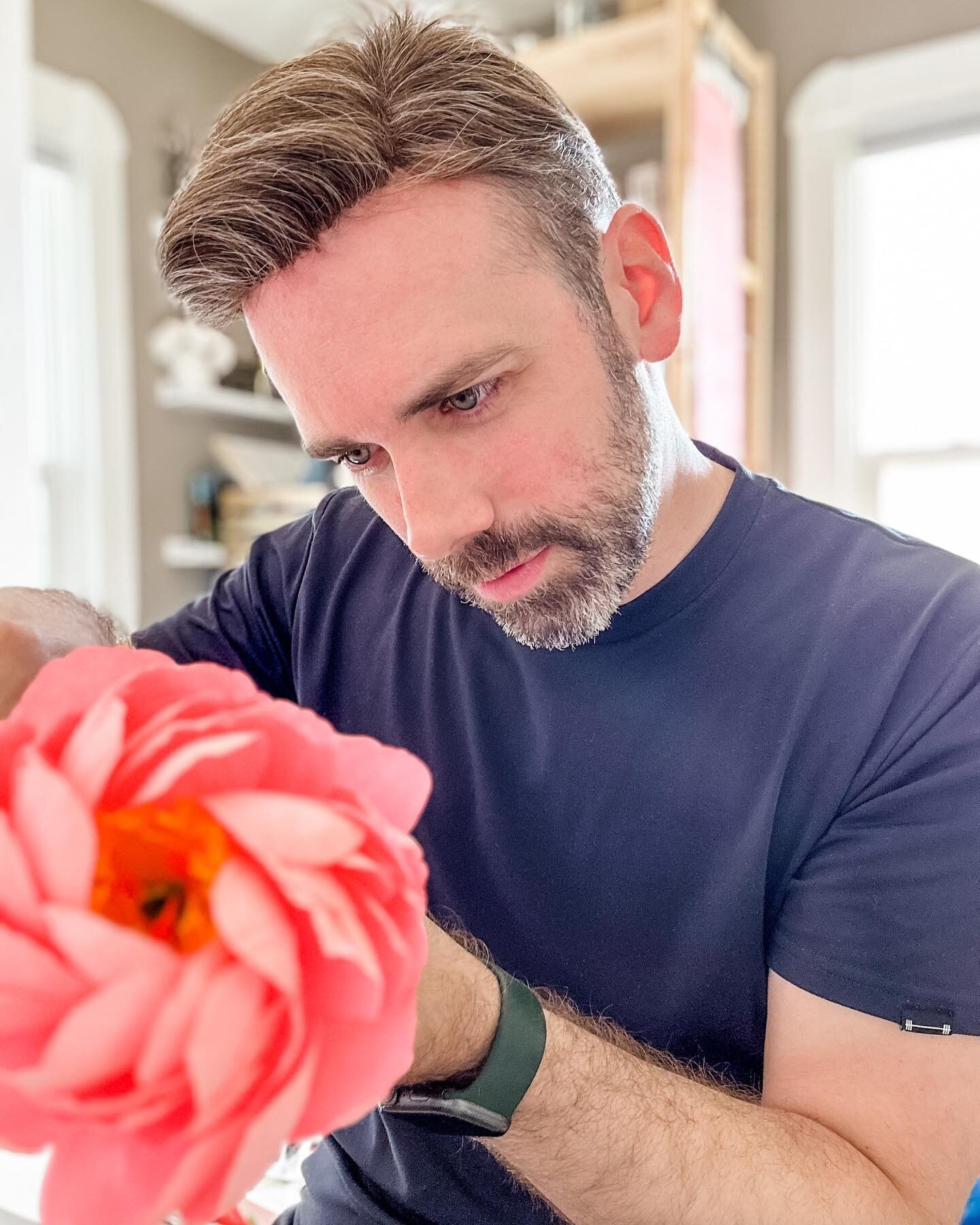 Getting every detail just right! (And documenting that I actually make these paper blooms!) So much goes into making a paper flower, it&rsquo;s easy to miss exactly how much time and care is spent on each one. These Coral Charms have over 45 petals t