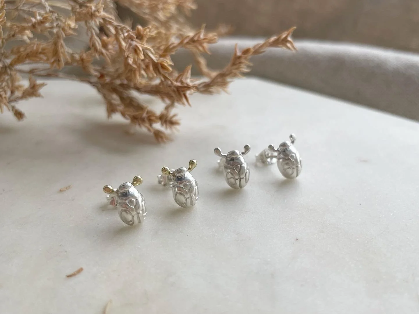 B6A01A60-42F1-41A3-93A8-3FE66345CC8C