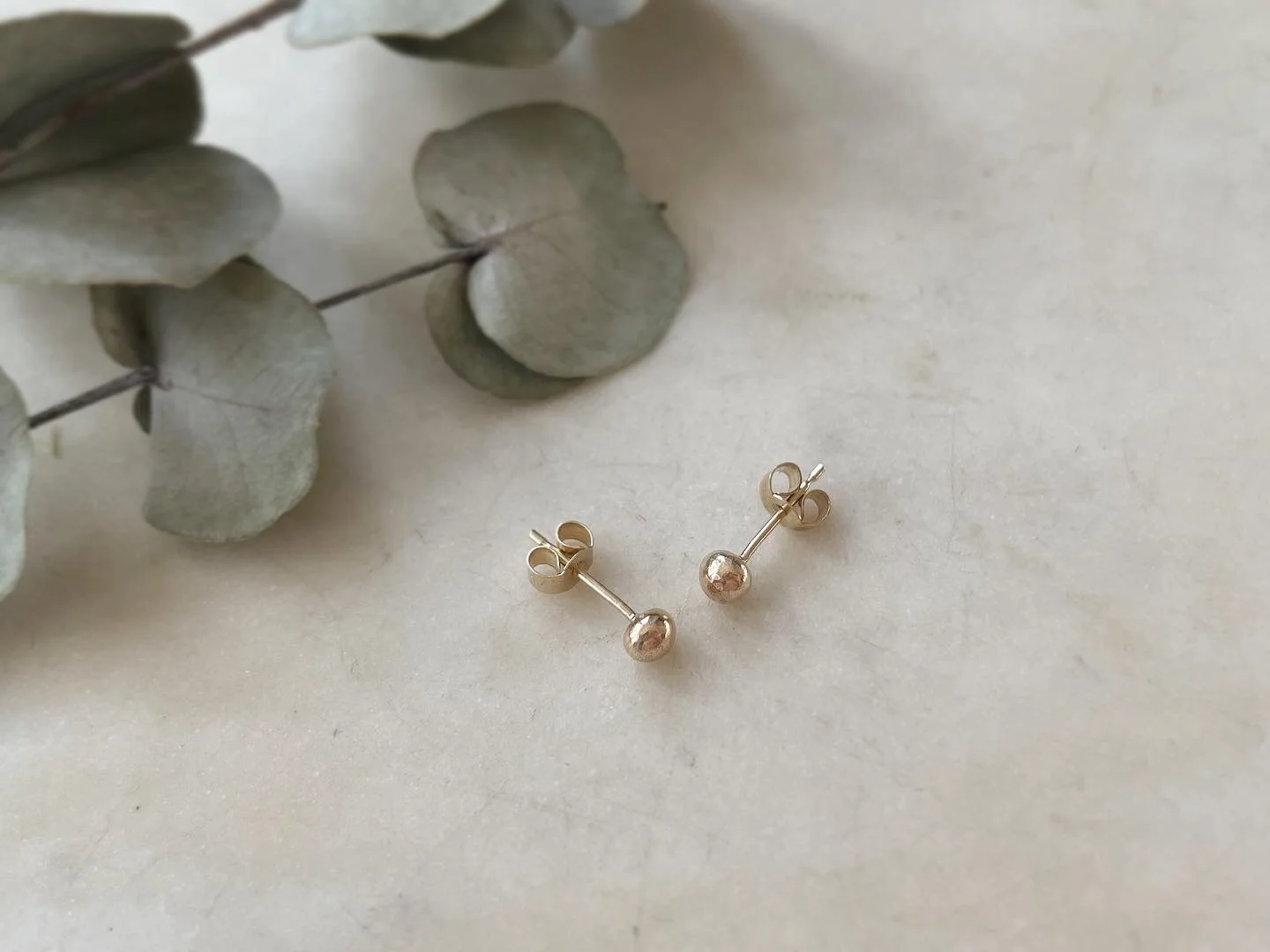 3BA3812F-6255-4956-AC94-004257C9FEA2