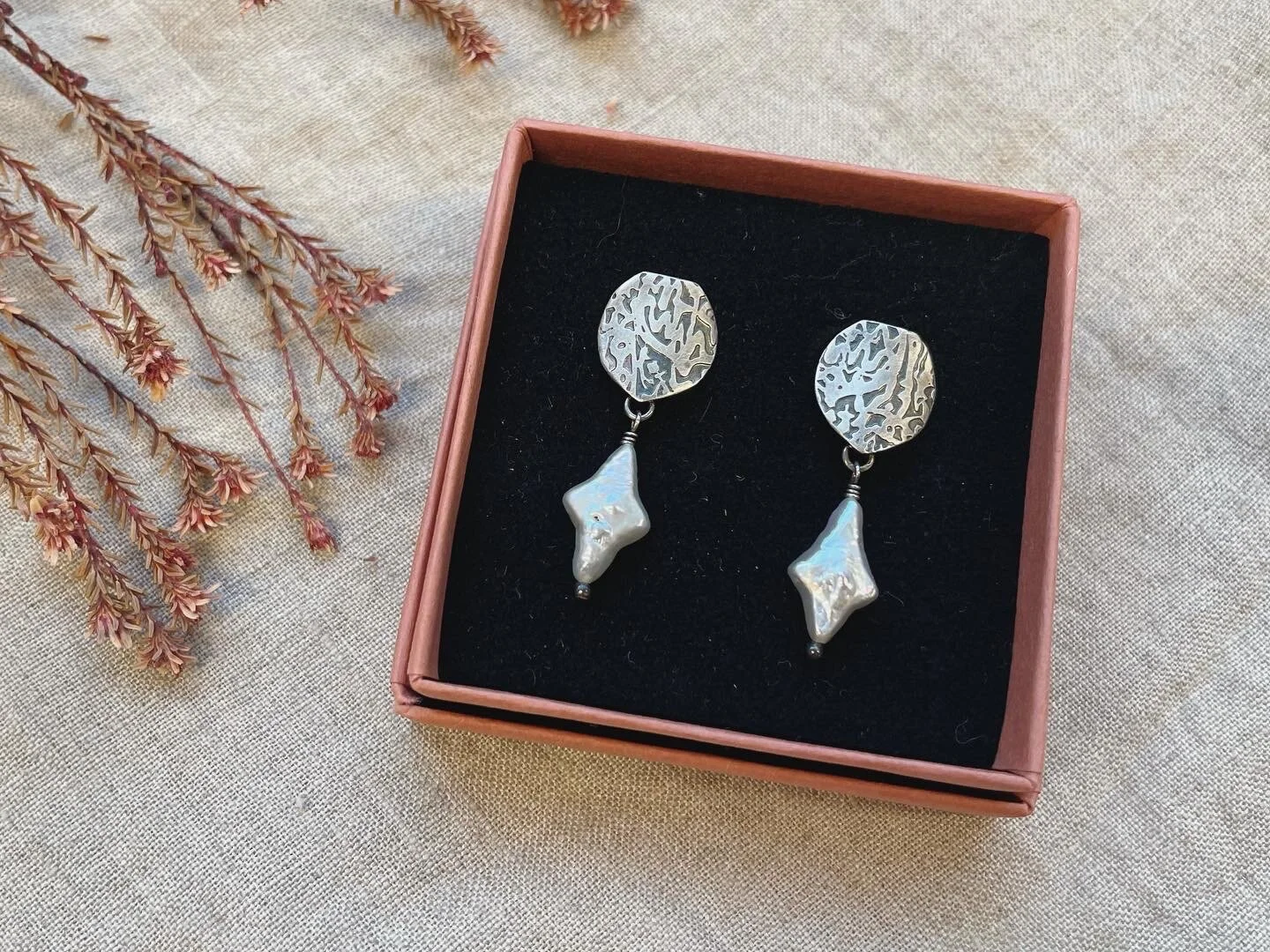 0C5865A5-6A94-4B8C-A511-85017A36AEAC