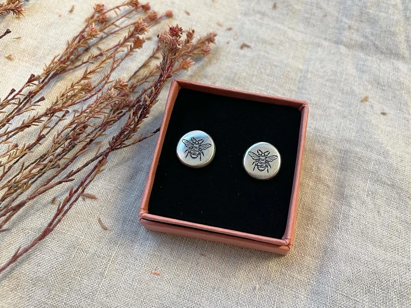 0C48B468-9F01-422F-802D-C92B504E8DD4