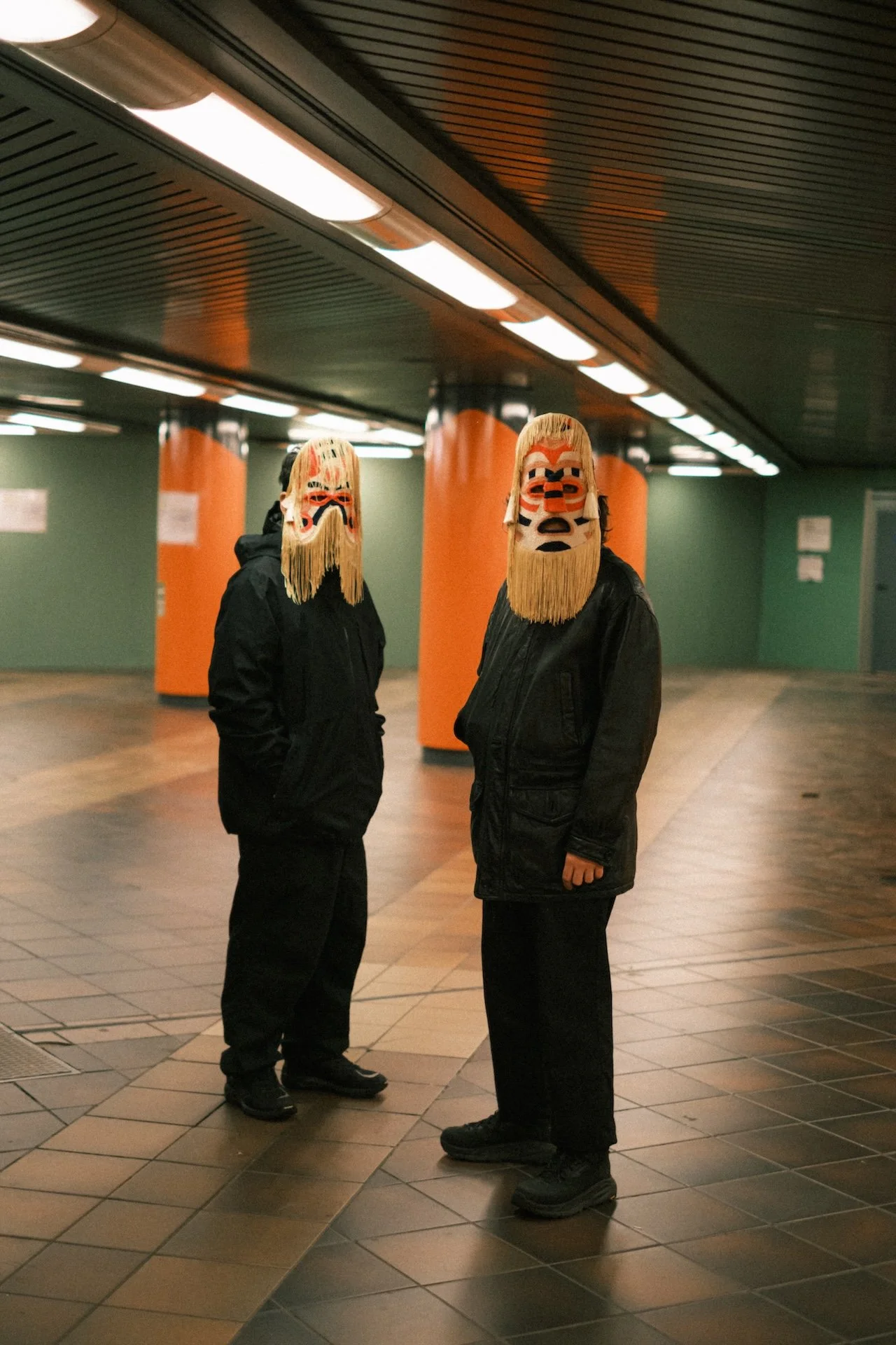 02 DNGDNGDNG Photo by Alejandro Loayza Grisi : Masks by Twee Muizen.jpg