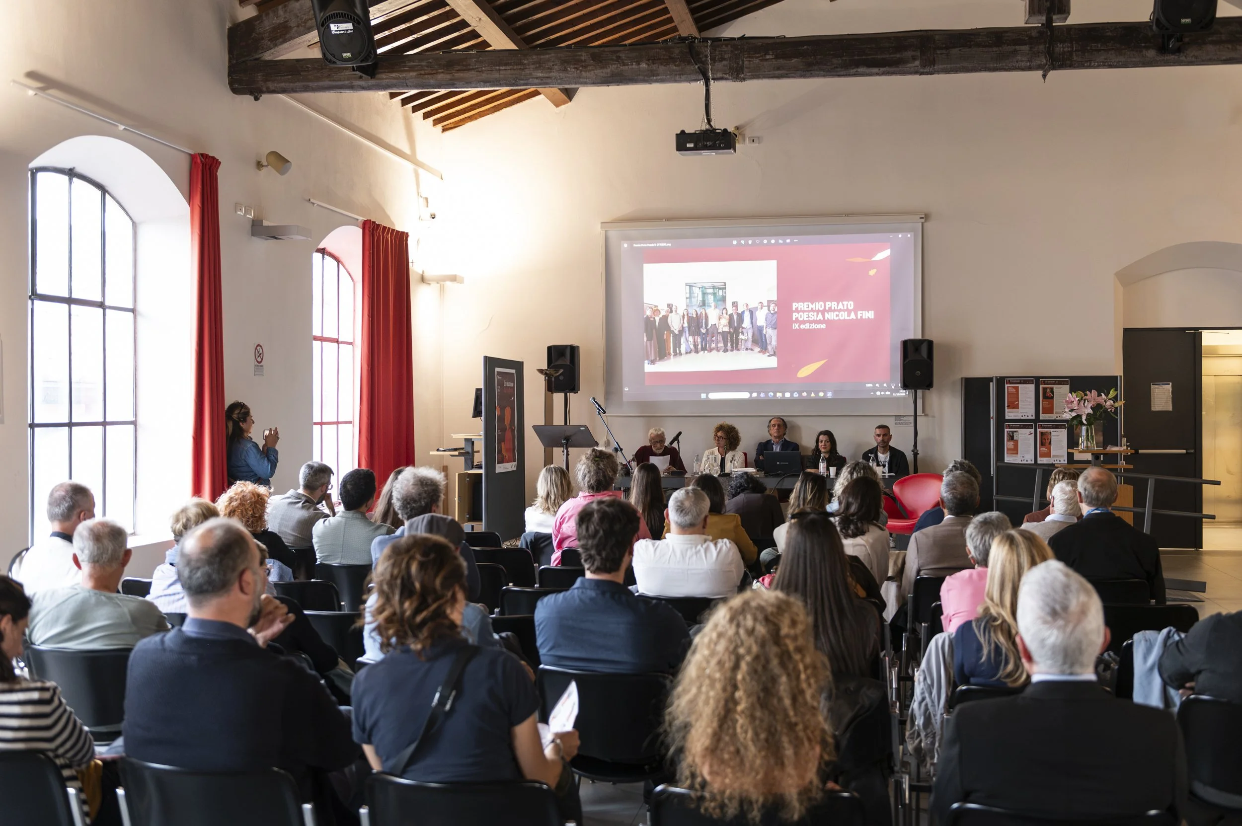 Premio Prato Poesia_2026_01.jpg