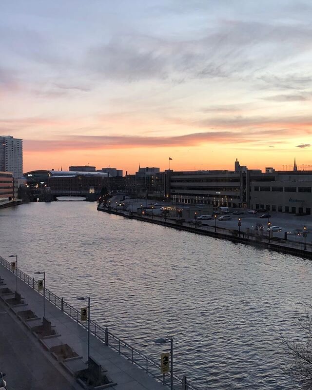 A lovely sunset - on this first evening of Daylight Saving Time. Love the view!
#myMKE #mke #milwaukeeviews @CityofMilwaukee