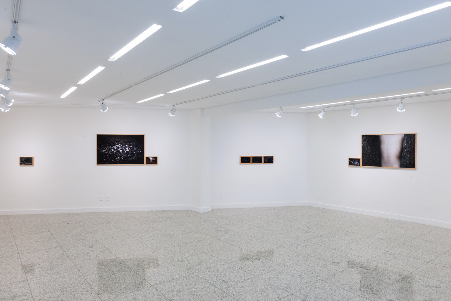  Vista da exposição  É o coração de tudo –  Galeria Ibeu, Rio de Janeiro, 2019. 